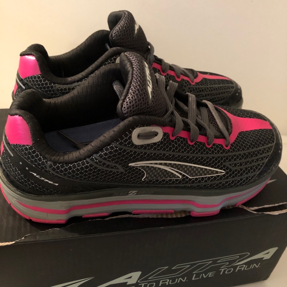 Altra Pink & Black Running Shoes Size 6.5 New